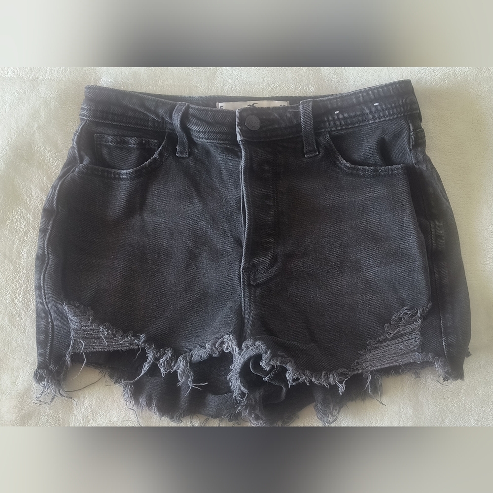 Hollister Curvy Ultra High Rise Mom Black Denim Cutoff Micro Shorts 27 / 5